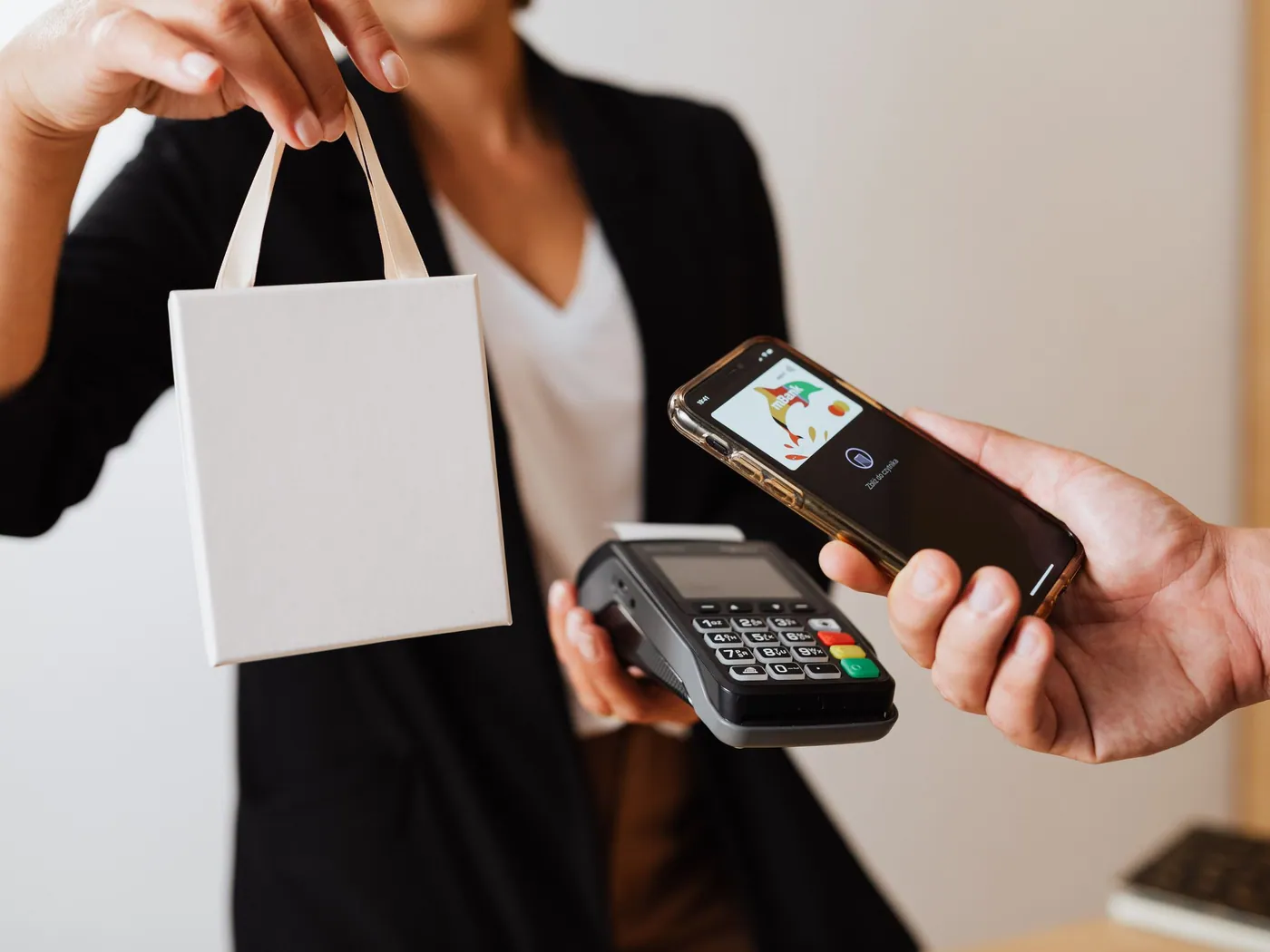 Paiement sans contact avec un smartphone